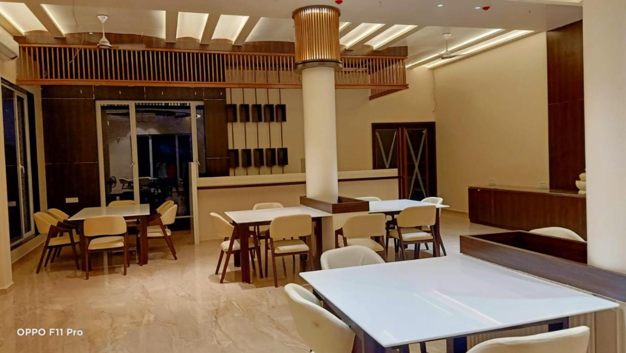 Flamingo Club And Resort Una 3 Km Away From Diu Check Post Exteriör bild