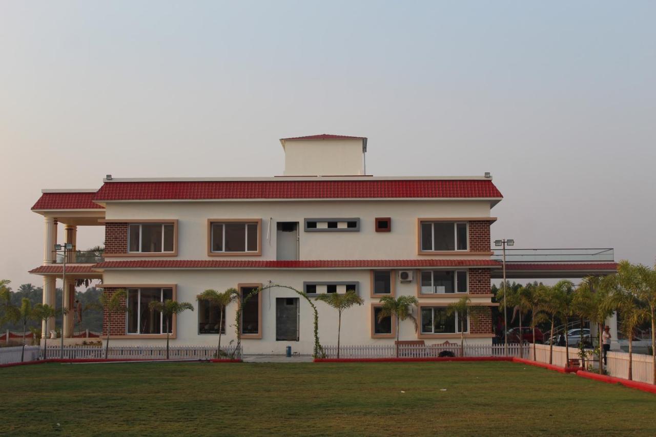 Flamingo Club And Resort Una 3 Km Away From Diu Check Post Exteriör bild