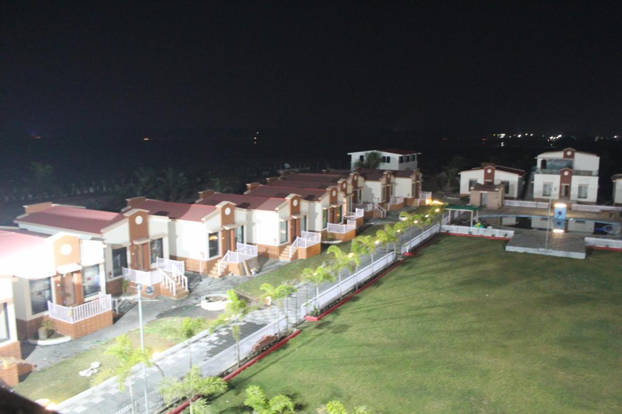 Flamingo Club And Resort Una 3 Km Away From Diu Check Post Exteriör bild