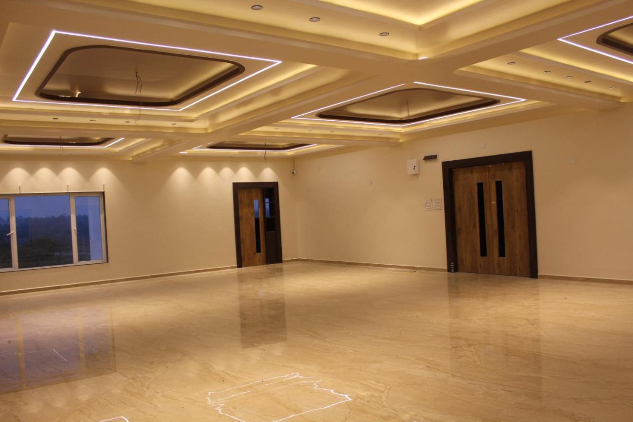 Flamingo Club And Resort Una 3 Km Away From Diu Check Post Exteriör bild