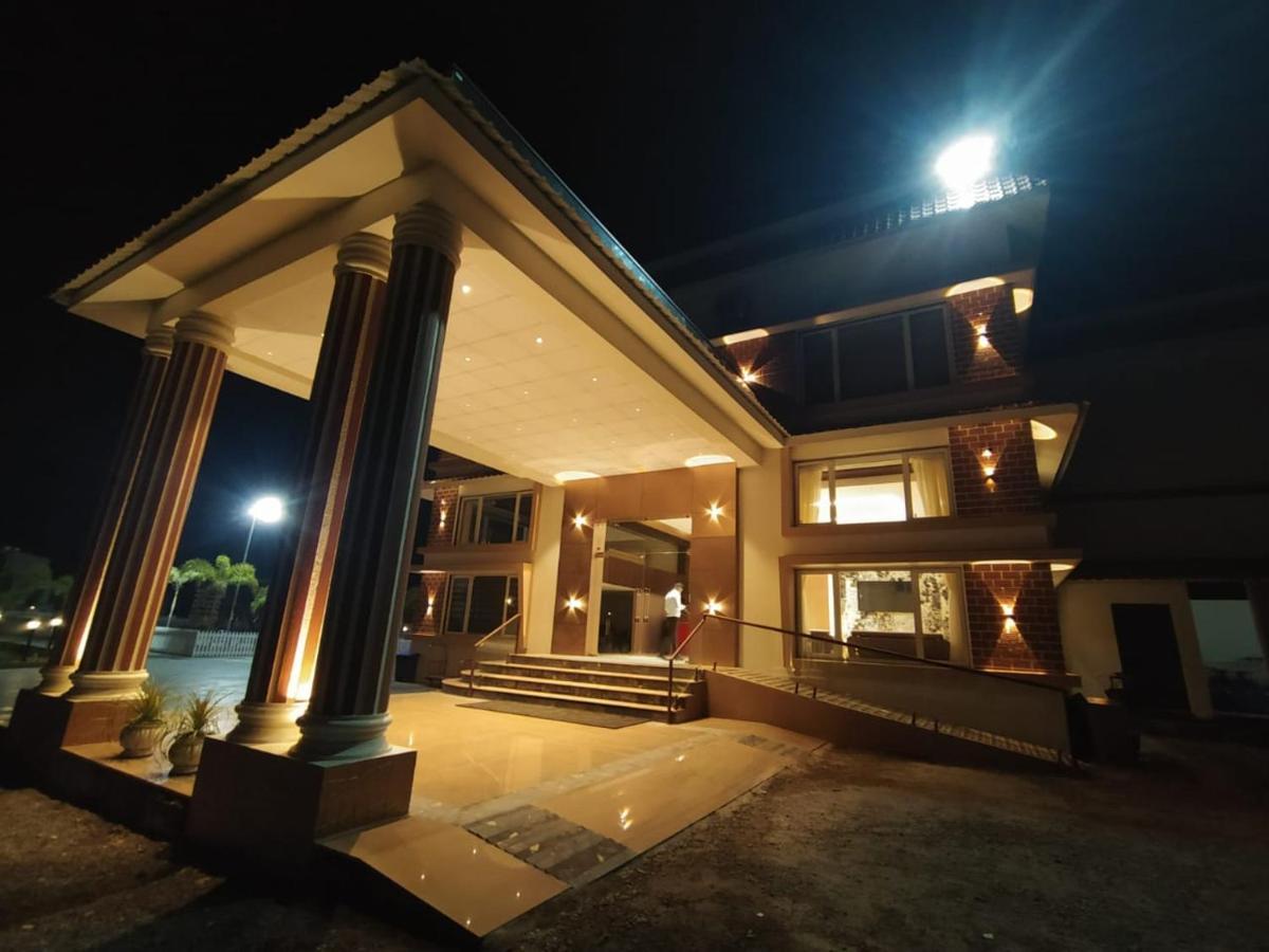 Flamingo Club And Resort Una 3 Km Away From Diu Check Post Exteriör bild