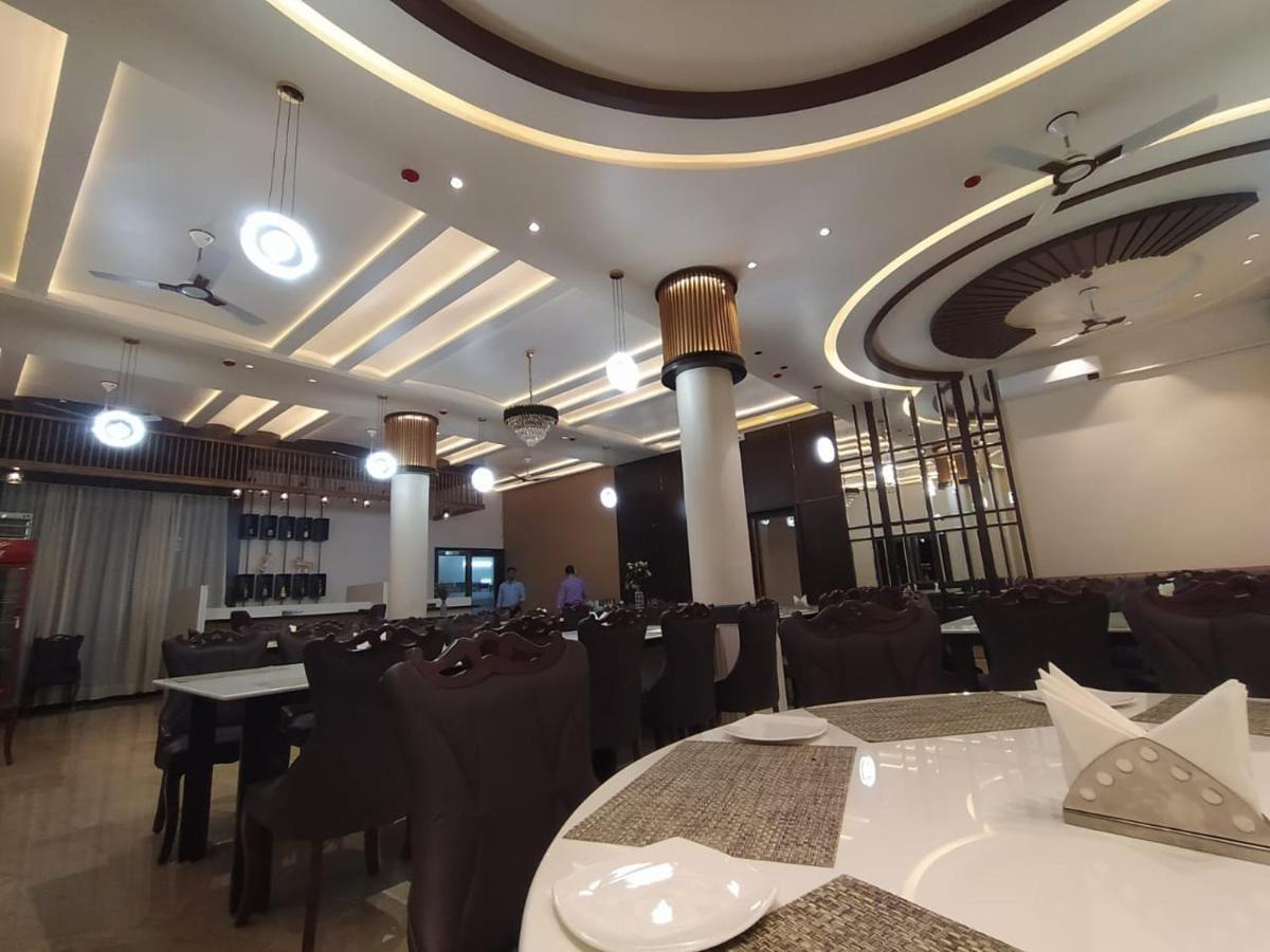 Flamingo Club And Resort Una 3 Km Away From Diu Check Post Exteriör bild