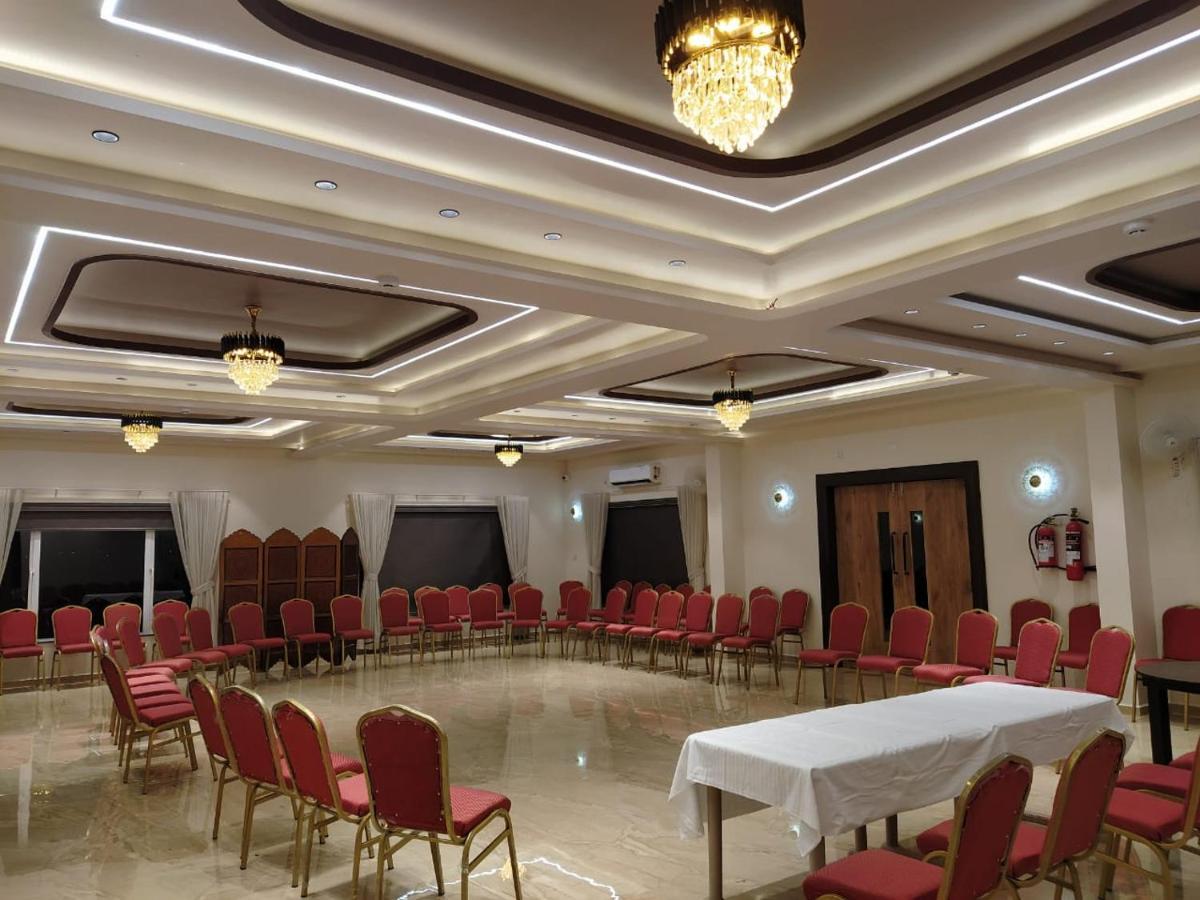 Flamingo Club And Resort Una 3 Km Away From Diu Check Post Exteriör bild