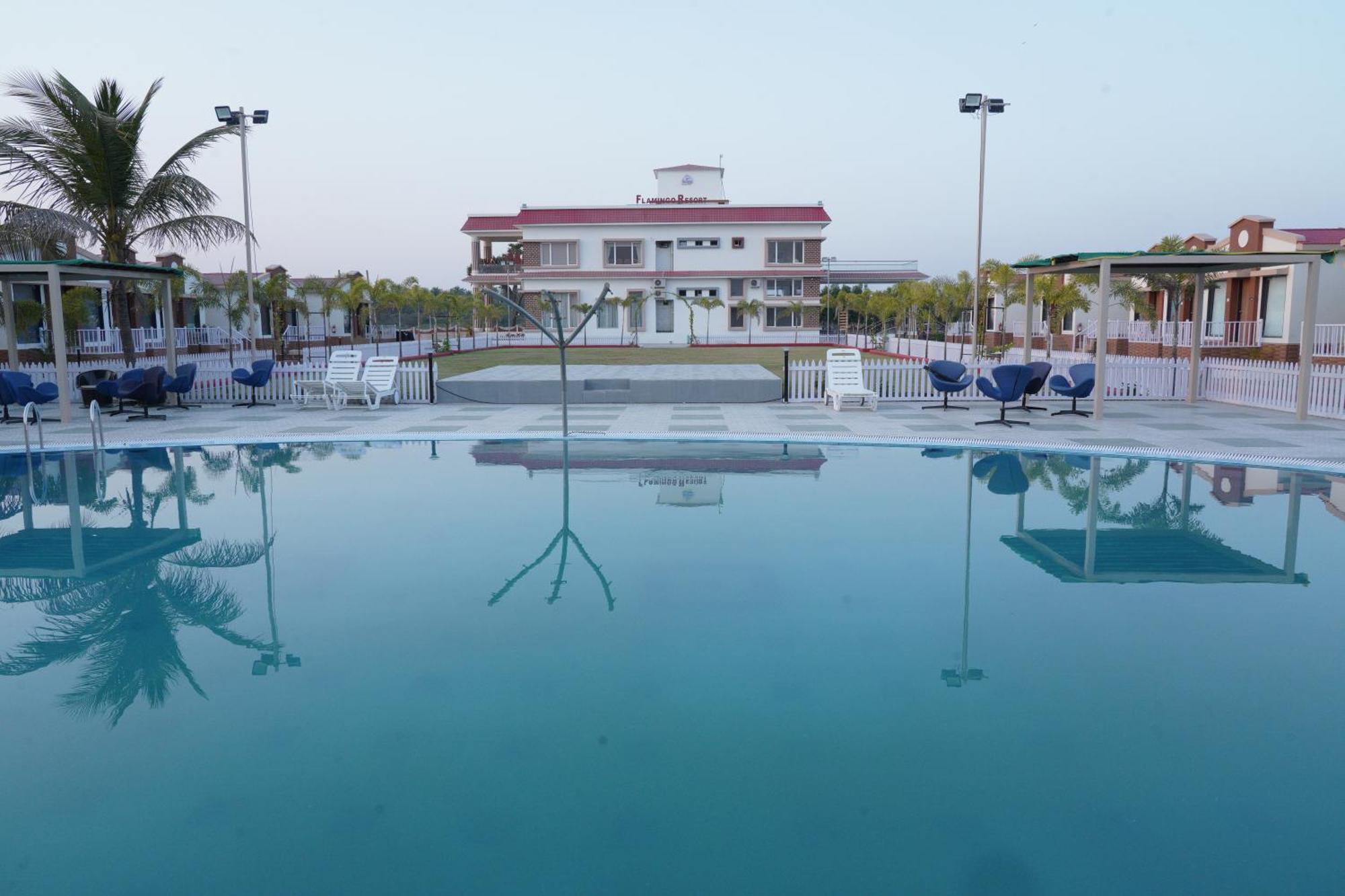 Flamingo Club And Resort Una 3 Km Away From Diu Check Post Exteriör bild